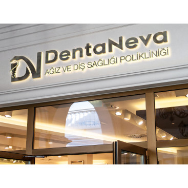 Diş kliniği için logo tasarımı yarışmasına tasarımcı Etrah™ tarafından sunulan  tasarım 