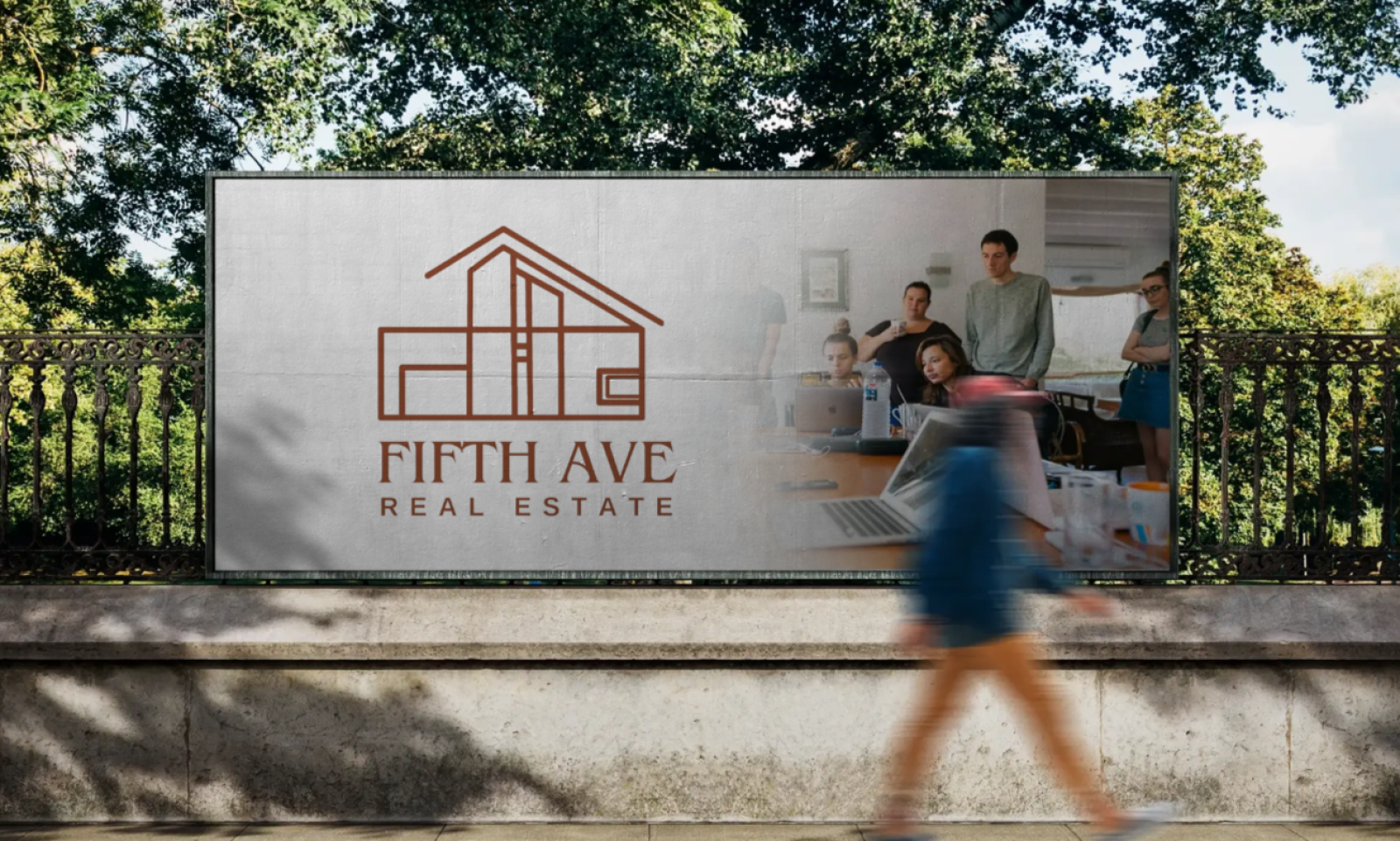 Tasarlayan serbestt-Emlak sirketi (real estate)