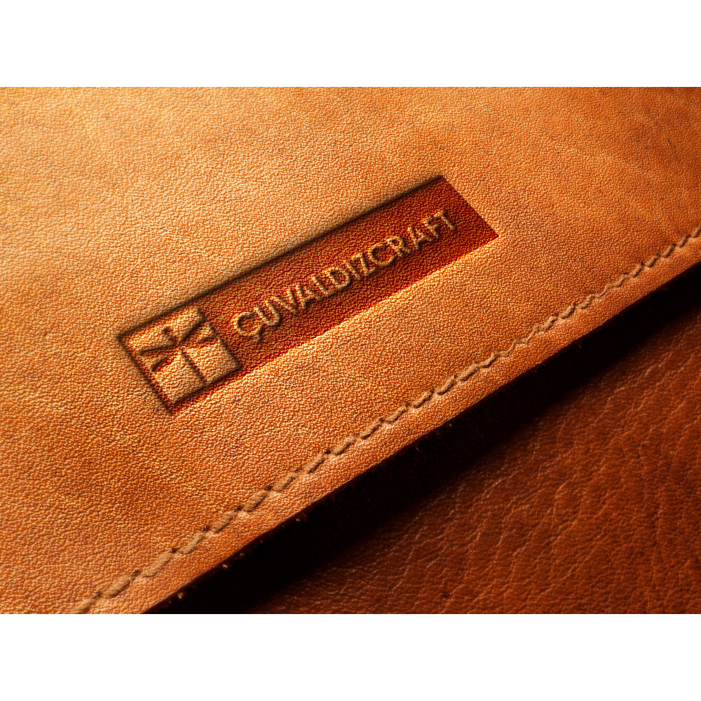 ELYAPIMI DERİ ÜRÜNLERE ÖMÜRLÜK BİR LOGO 