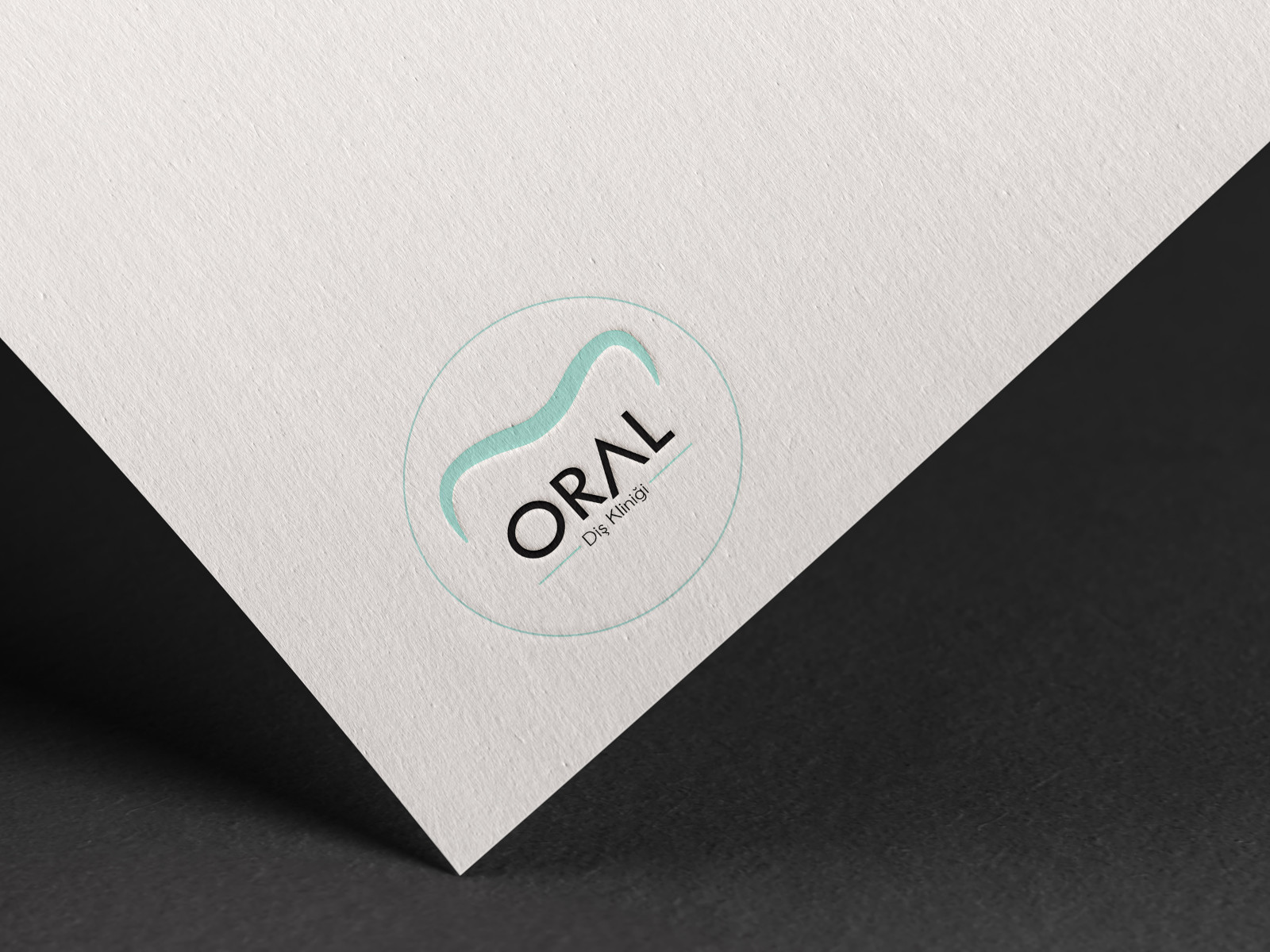 Tasarlayan ekceen -Oral Diş Kliniği - Logo Tasarımı