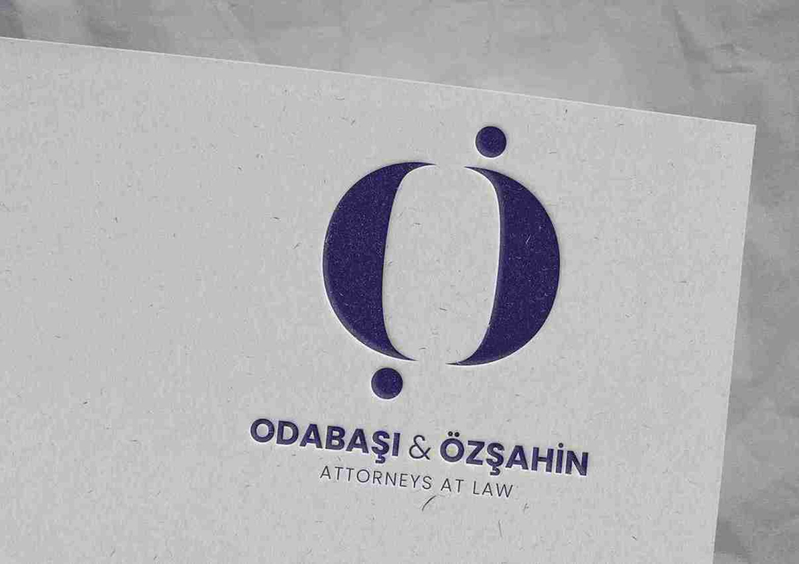 Tasarlayan Emir Can Gelen-Minimal ve Etkileyici Bir Logo (Hukuk)
