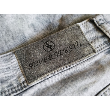 Tekstil firma logosu yarışmasına tasarımcı aysegul.ak.110 tarafından sunulan  tasarım 