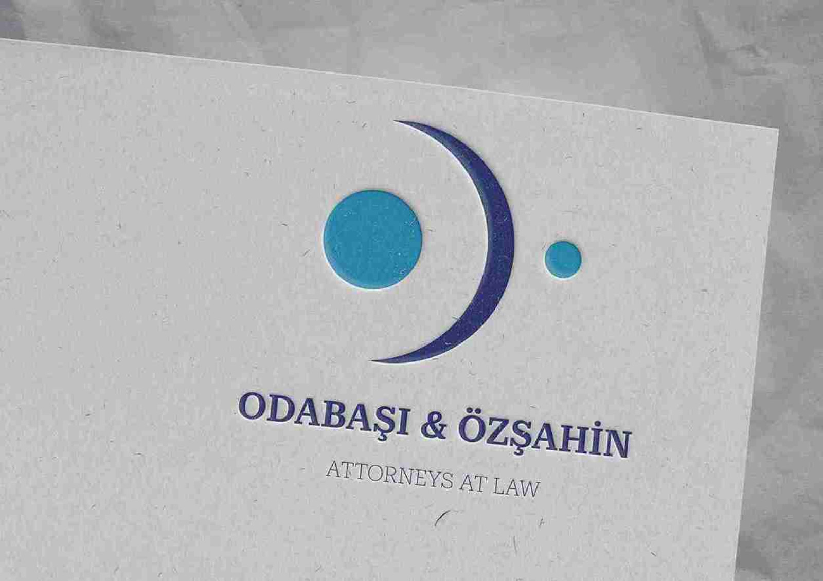 Tasarlayan Emir Can Gelen-Minimal ve Etkileyici Bir Logo (Hukuk)