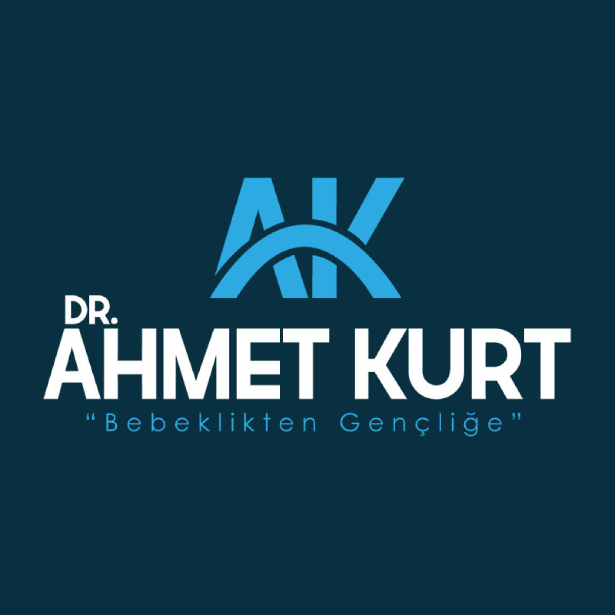 Tasarlayan melek gümüş-YENİ AÇILACAK ÇOCUK MUAYEHANESİ İÇİN KURUMSAL LOGO TASARIMI 