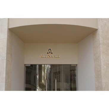 Kuyumcu/Pırlantacı Online Logo Tasarım yarışmasına tasarımcı kutdam tarafından sunulan  tasarım 