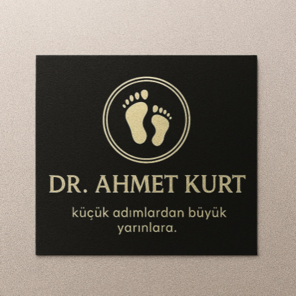 Tasarlayan inanç doğan-YENİ AÇILACAK ÇOCUK MUAYEHANESİ İÇİN KURUMSAL LOGO TASARIMI 