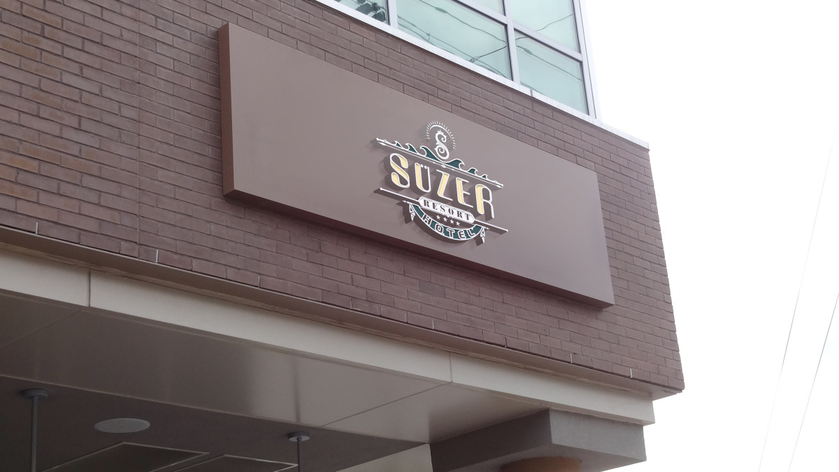 Tasarlayan Sihir-4 YILDIZLI HOTEL İÇİN LOGO ÇALIŞMASI