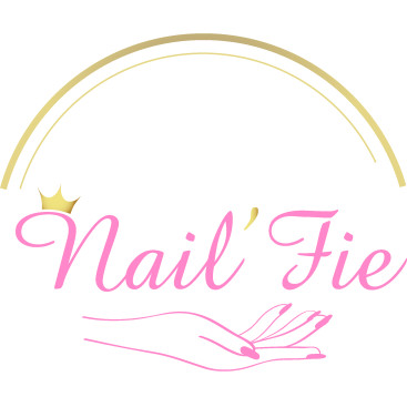 Tırnak tasarım firması için logo çalışma yarışmasına tasarımcı Damla Aygökçe tarafından sunulan  tasarım 