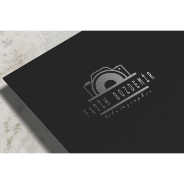 FATİH BOZDEMİR FOTOĞRAFÇI LOGO yarışmasına tasarımcı Ecemkaradağ tarafından sunulan  tasarım 