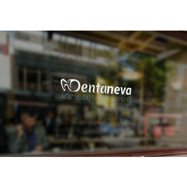 Diş kliniği için logo tasarımı yarışmasına tasarımcı Etrah™ tarafından sunulan  tasarım 