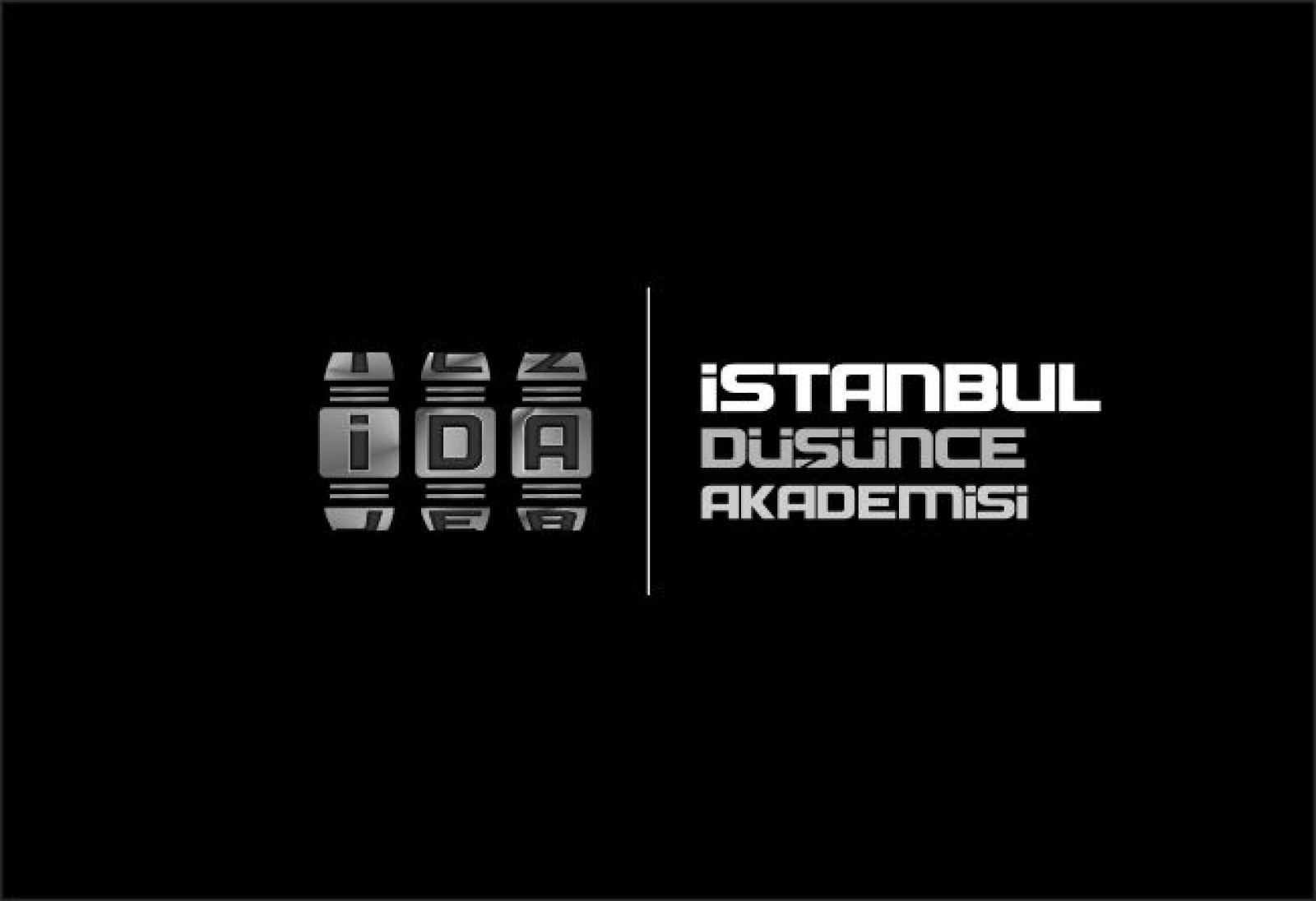 Tasarlayan PΛЯROT™-FARK YARAT!