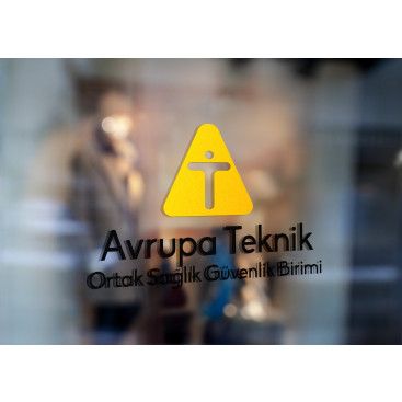 İş Güvenliği için Logo yarışmasına tasarımcı Sena C tarafından sunulan  tasarım 