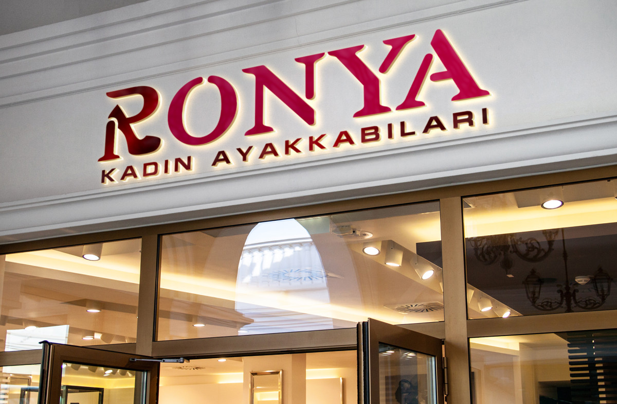 Tasarlayan designing-BAYAN AYAKKABI 